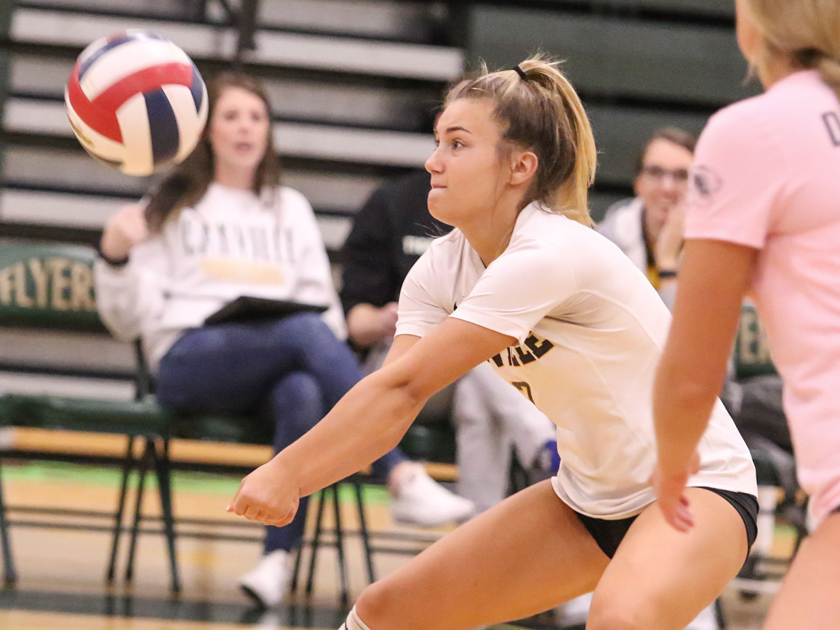 Lindbergh vs. Oakville volleyball